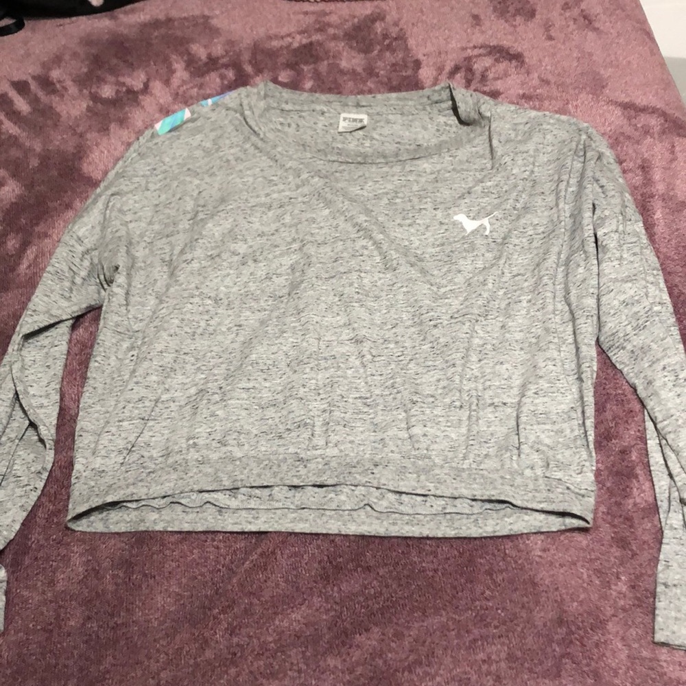 light grey pink cropped long sleeve size medium